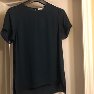 🆕🆕🆕 NWT! DR2 cap sleeves blouse